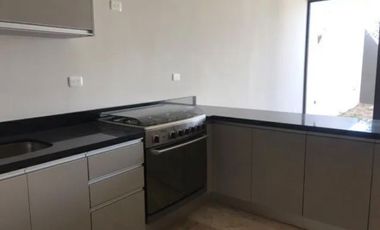 TOWN HOUSE EN RENTA EN SANTA GERTRUDIS COPO