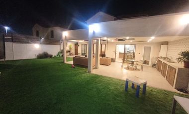 Arriendo linda Casa 3D 3B, Lo Campino en Condominio privado. Disponible a partir de Mayo 2026.