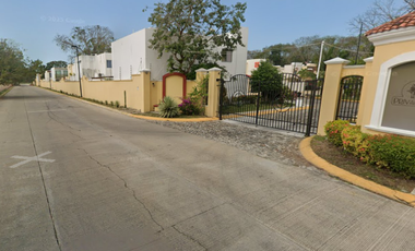 Se vende casa en Santa Sofia, Fraccionamiento Privanzas, Ciudad del Carmen, Campeche