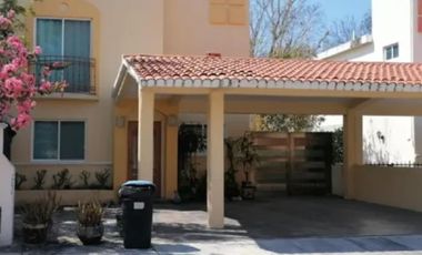 Se vende casa en Santa Sofia, Fraccionamiento Privanzas, Ciudad del Carmen, Campeche