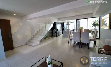 SE VENDE Casa 🏡, Equipada, buena orientación con respecto al sol🌞 en Cto Apeninos, Fracc. La Reserva Celaya,Gto.
