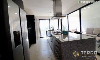 SE VENDE Casa 🏡, Equipada, buena orientación con respecto al sol🌞 en Cto Apeninos, Fracc. La Reserva Celaya,Gto.