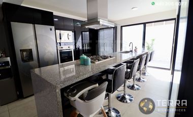 SE VENDE Casa 🏡, Equipada, buena orientación con respecto al sol🌞 en Cto Apeninos, Fracc. La Reserva Celaya,Gto.