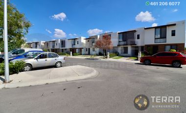 SE VENDE Casa 🏡, Equipada, buena orientación con respecto al sol🌞 en Cto Apeninos, Fracc. La Reserva Celaya,Gto.