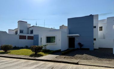 CASA EN RENTA CALLE RIO PAPALOAPAN, JARDINES DE TUXPAN VER
