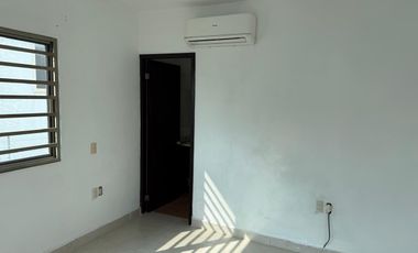 CASA EN RENTA CALLE RIO PAPALOAPAN, JARDINES DE TUXPAN VER
