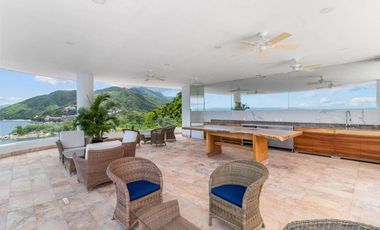 Tu Departamento de Lujo Frente al Mar en la Exclusiva Costa Sur de Puerto Vallarta