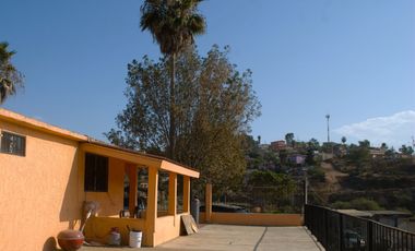 Casa en venta y terreno en Ensenada