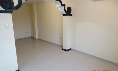 Casa de venta en exclusiva Urbanización portoviejo