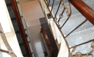 Casa de venta en exclusiva Urbanización portoviejo