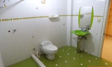 Casa de venta en exclusiva Urbanización portoviejo