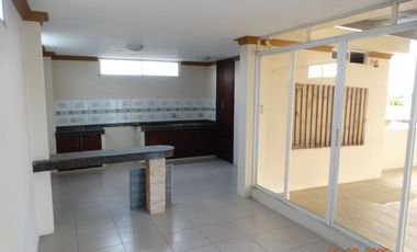 Casa de venta en exclusiva Urbanización portoviejo