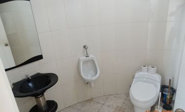 Casa de venta en exclusiva Urbanización portoviejo
