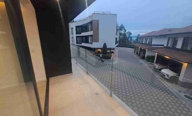 Depar 2 dorm com balcón, Cumbaya San Patricio