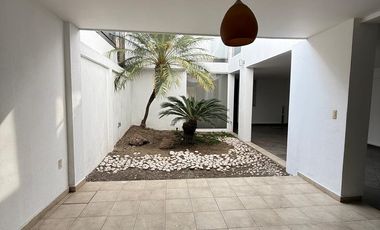 CASA EN RENTA PARA USO COMERCIAL O HABITACIONAL EN LA COL ANDRADE EN LEON GUANAJUATO