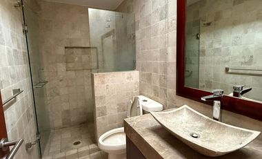 CASA EN RENTA PARA USO COMERCIAL O HABITACIONAL EN LA COL ANDRADE EN LEON GUANAJUATO