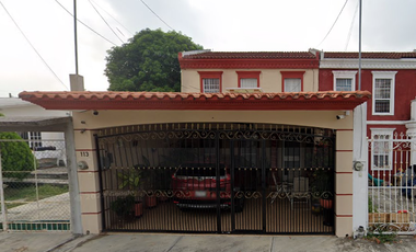 CASA EN VENTA EN JOSEFA ORTIZ 113