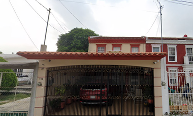 CASA EN VENTA EN JOSEFA ORTIZ 113