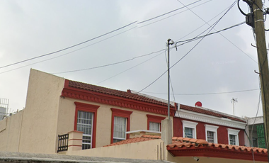 CASA EN VENTA EN JOSEFA ORTIZ 113