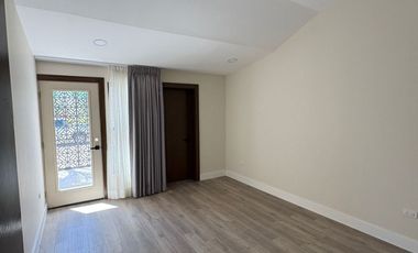 HERMOSA CASA NUEVA DE UN PISO EN UBICACION PRIVILEGIADA