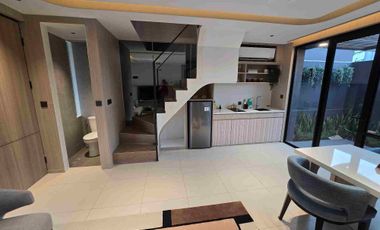 Rumah Dijual 3 Lantai Park Serpong Tipe GoldTops Beverly FREE PPN 100% Angsuran 4.5 Juta