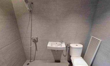 Rumah Dijual 3 Lantai Park Serpong Tipe GoldTops Beverly FREE PPN 100% Angsuran 4.5 Juta