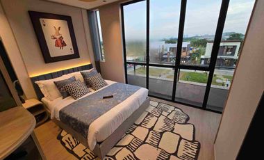 Rumah Dijual 3 Lantai Park Serpong Tipe GoldTops Beverly FREE PPN 100% Angsuran 4.5 Juta