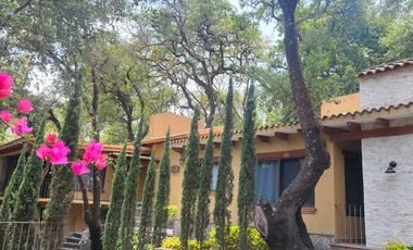 Rento casa en Tepoztlán Morelos , en zona boscosa