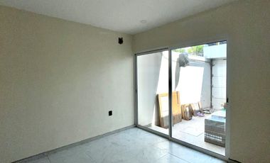 Casa nueva con recámara en planta baja en Boca del Río