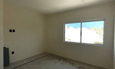 Casa nueva con recámara en planta baja en Boca del Río