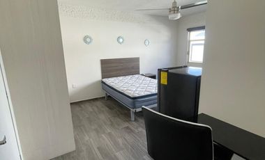 UBICADISIMO CENTRICO AV UNIV. AMUEBLADO COCINETA BAÑO PARA 1 o 2 PERSONAS SERV. INCLUIDOS