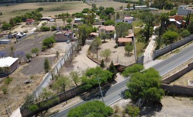 FINCA EN VENTA EN JURIQUILLA LA SOLANA 4031 METROS DE TERRENO