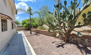 FINCA EN VENTA EN JURIQUILLA LA SOLANA 4031 METROS DE TERRENO