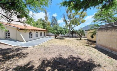 FINCA EN VENTA EN JURIQUILLA LA SOLANA 4031 METROS DE TERRENO