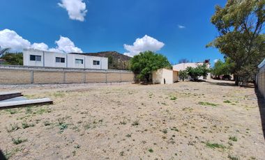 FINCA EN VENTA EN JURIQUILLA LA SOLANA 4031 METROS DE TERRENO