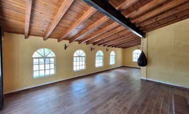 FINCA EN VENTA EN JURIQUILLA LA SOLANA 4031 METROS DE TERRENO