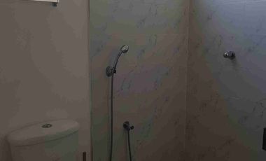 Alquilo suite amoblada, cercana al Policentro