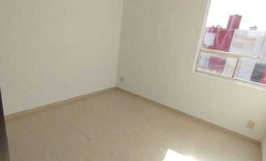 CASA EN RENTA ATRAS DE BOSQUES DE ICA-ZINACANTEPEC