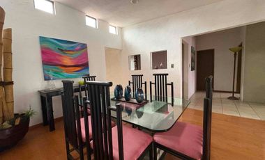 Casa en renta de una planta con 2 recamaras, atrás de Centro Comercial Explanada