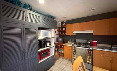 Casa en renta de una planta con 2 recamaras, atrás de Centro Comercial Explanada