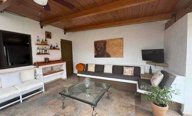 Casa en renta de una planta con 2 recamaras, atrás de Centro Comercial Explanada