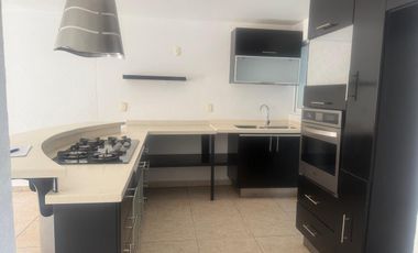 CASA EN RENTA EN PUERTA REAL, CORREGIDORA/ QUERETARO