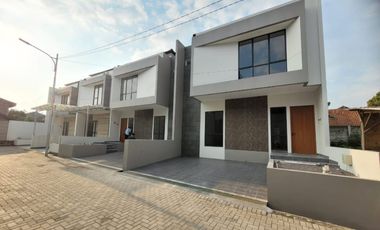 Dijual Rumah 2 Lantai Nyaman Siap Huni Minimalis Lokasi di Jalan Budi Bandung