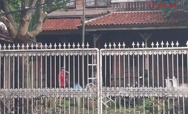 FOR SALE/RENT – Bangunan Serbaguna Lokasi Strategis