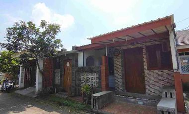 Rumah Hook Mustika Jaya Bekasi Kota, Jual Rugi Harga murah dibawah Pasaran