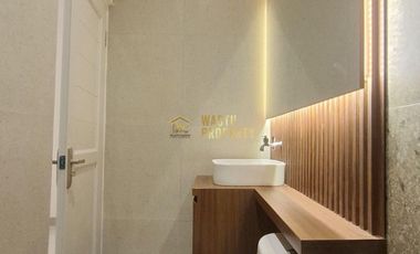 RUMAH MEWAH, FULL FURNISHED, 5 KM DARI KAMPUS UII KALIURANG