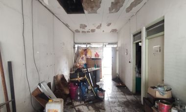 Rumah Lama Hitung Tanah Arcamanik Bandung Belakang Griya