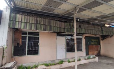 Rumah Lama Hitung Tanah Arcamanik Bandung Belakang Griya