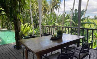 Beautyful Villa with padi n sunset view for sale close to Purnama beach in sukawati Gianyar