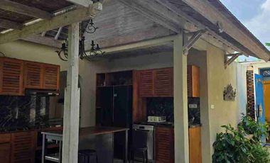 Beautyful Villa with padi n sunset view for sale close to Purnama beach in sukawati Gianyar